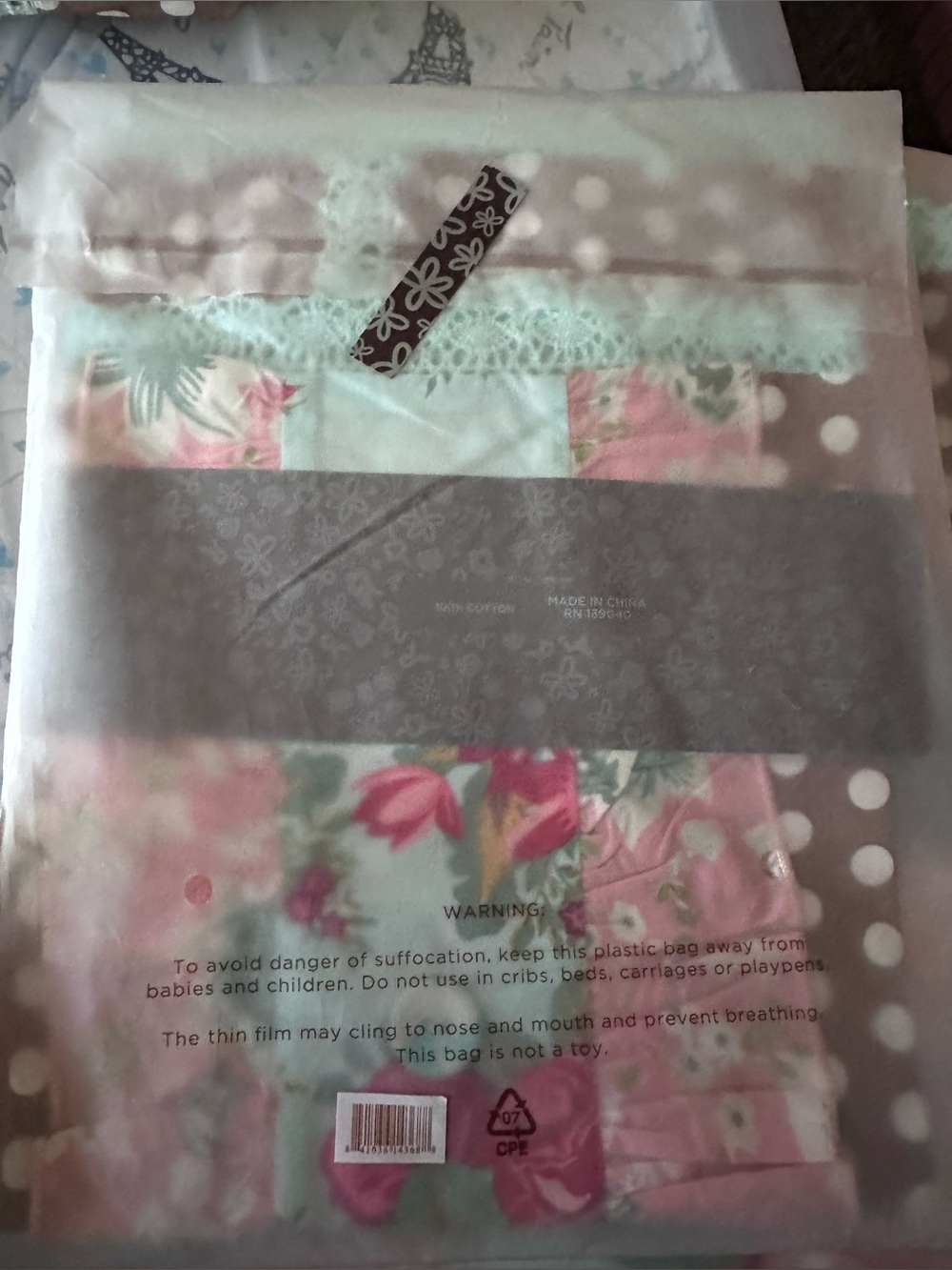 Lot of 4 Matilda Jane Pillow Cases 18 x 18 Two in packaging two out of packaging - Picture 5 of 10